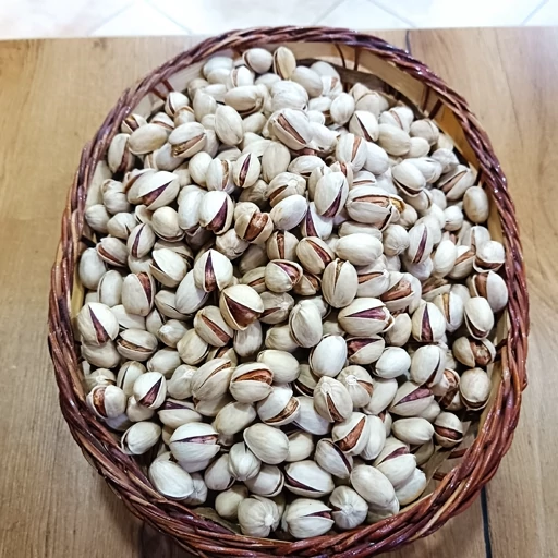 پسته کله قوچی کرمان برای خریداران حرفه ای دانه درشت + قیمت و خرید عمده